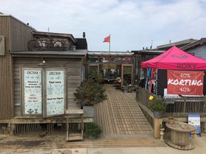 Outside at Hart Beach Quiksilver Surfschool in The Hague