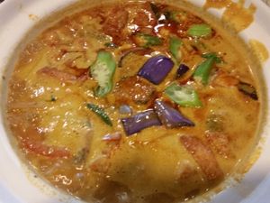 claypot curry at R&J Cosy Corner 自在齋 - Boon Keng in Central Singapore