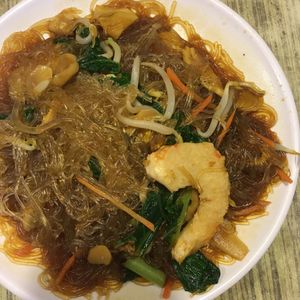 Fried vermicelli  at R&J Cosy Corner 自在齋 - Boon Keng in Central Singapore