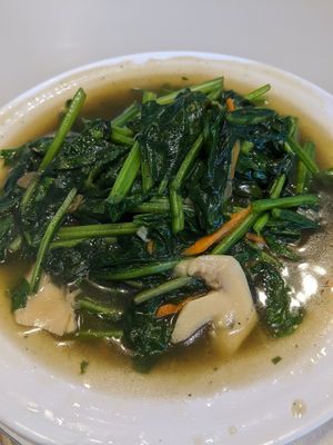Stir fry spinach at R&J Cosy Corner 自在齋 - Boon Keng in Central Singapore