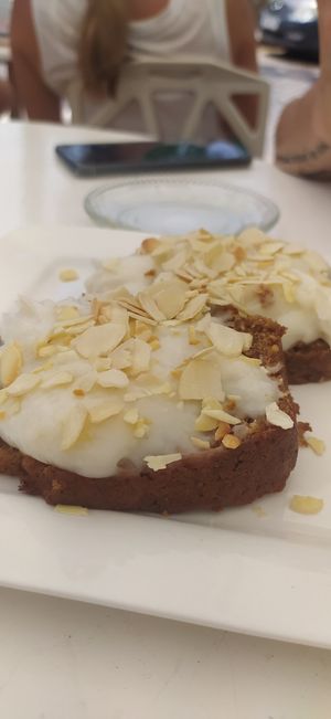 Torta di carote at Pulse in Crete