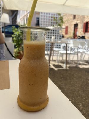 orange, mango, carrot  at Pulse in Crete