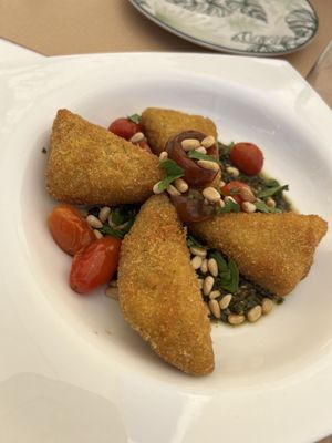 seared polenta triangles  at Pulse in Crete