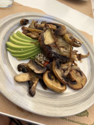 pulse mushroom special  at Pulse in Crete