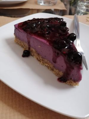 Berry cheesecake at Pulse in Crete
