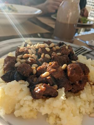 Beefless beef casserole at Pulse in Crete