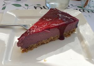 Berry cake at Pulse in Crete