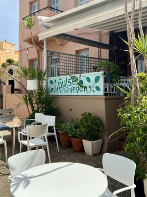 Front   at Pulse in Crete