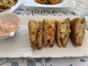 Korean triangles   at Pulse in Crete