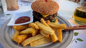 Burger at Pulse in Crete