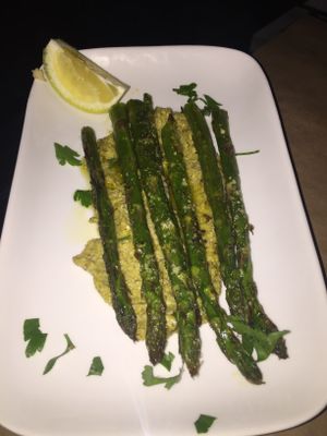 asparagus on pisstaciu pirre at Pulse in Crete