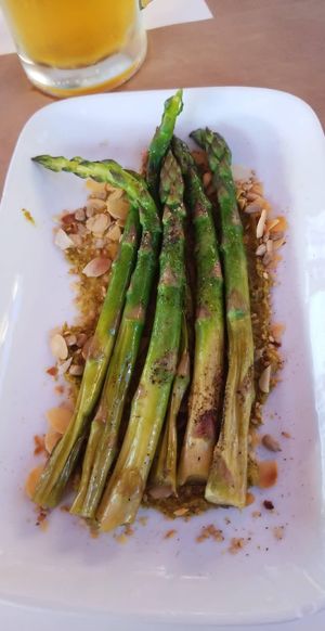 Asparagus appetizer at Pulse in Crete