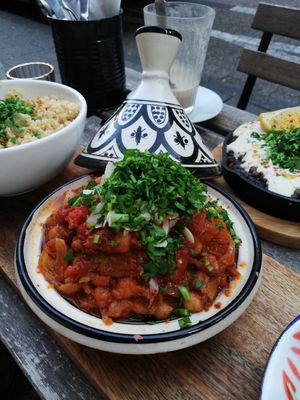 Tajine at HUmmUS in The Hague