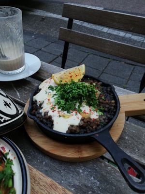 Lentil stew at HUmmUS in The Hague