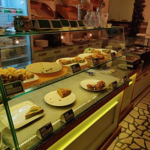 Savoury dishes at Paradise Food in Budva