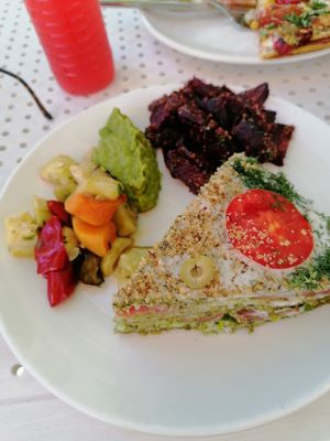  at Paradise Food in Budva