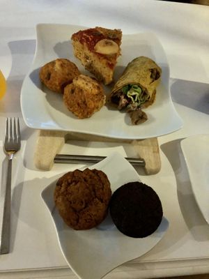 Alles zusammen für unter 5€  at Paradise Food in Budva