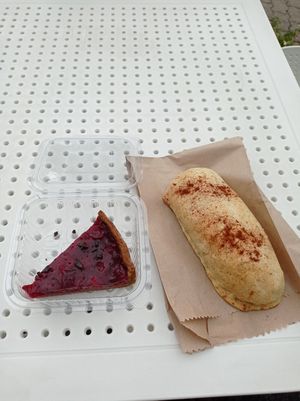 Snacks at Paradise Food in Budva