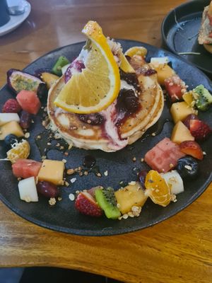  at Doko Demo V in West Burleigh