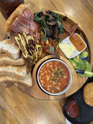 Big breakfast with extra hasbrowns   at Doko Demo V in West Burleigh