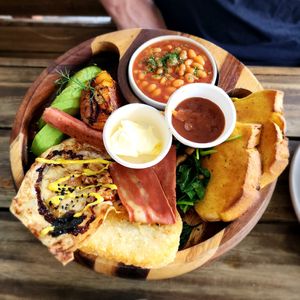 Big breakfast at Doko Demo V in West Burleigh