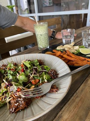   at Doko Demo V in West Burleigh