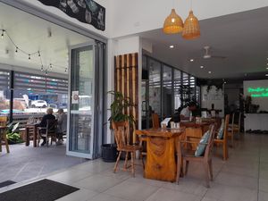  at Doko Demo V in West Burleigh