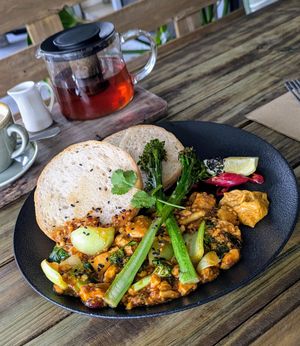Thai tofu scramble at Doko Demo V in West Burleigh