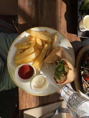   at Doko Demo V in West Burleigh