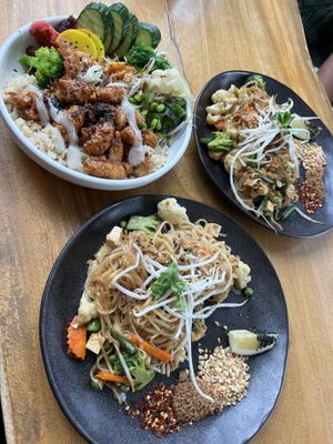 Teriyaki chicken poke bowl & tofu pad Thai  at Doko Demo V in West Burleigh