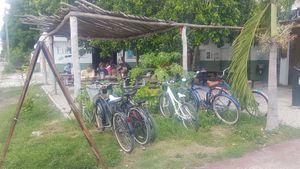 Outside seating (better in reality ^^) at Enamora in Bacalar