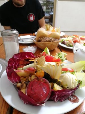 Vegan breakfast at Cafe Anna Blume in Berlin