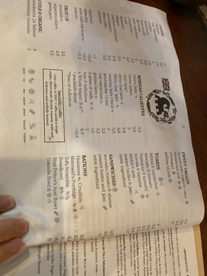 English menu  at La Tienda de Los Unicornios in Granada