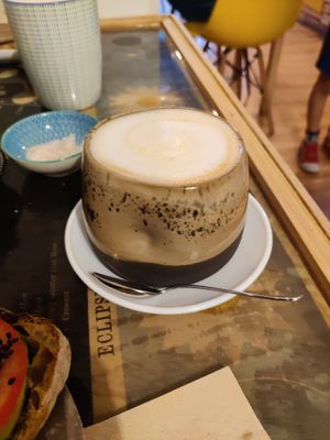 Chai latte at La Tienda de Los Unicornios in Granada