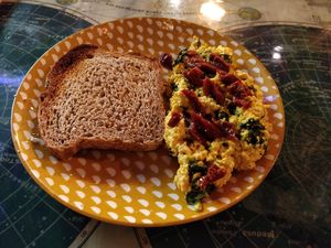 The tofu scramble (revueltofu) at La Tienda de Los Unicornios in Granada