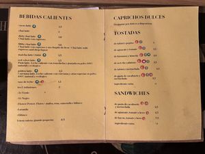 Menu  at La Tienda de Los Unicornios in Granada