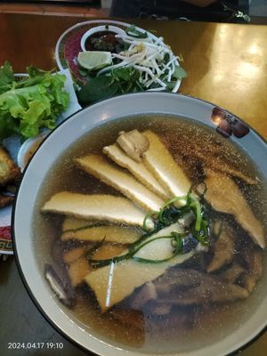Vegan pho at Pink Lotus in Mullumbimby