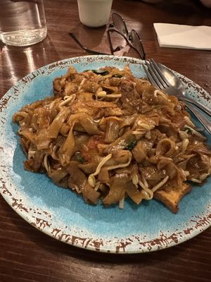 Char kwae tow  at Vegie Mum in Fitzroy