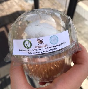 Cupcakes are vegan and gluten free at Cake Studio in Padua