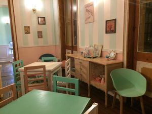 Comfort spaces  at Veg & Bake in Santiago