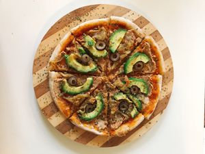 Pizza de masa madre at Veg & Bake in Santiago