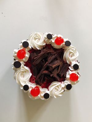 Torta selva negra at Veg & Bake in Santiago