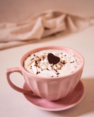 Chocolate caliente con crema at Veg & Bake in Santiago