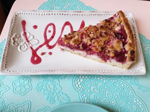 Rasberry and red fruits cake at Veg & Bake in Santiago