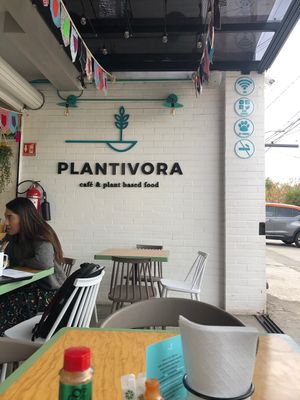 Negocio  at Plantivora in Leon