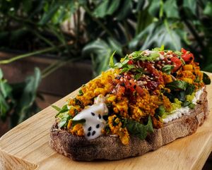 Tofu scramble Toast at Plantivora in Leon