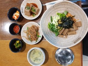 Acorn jelly rice bowl at Soonnam Siraegi in Seoul