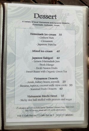 Desertoj en la menuo at U Cafe in Hoi An