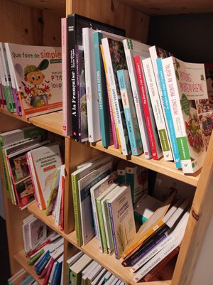 Books at Biocoop Saint Malo in Saint-malo