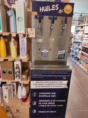 Oil refill at Biocoop Saint Malo in Saint-malo